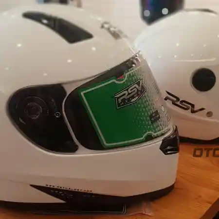 helm couple full face dan half face