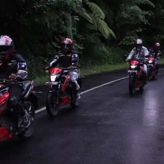 Suzuki Bandit Touring Manado