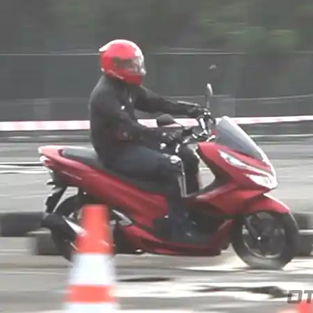 honda pcx adventure