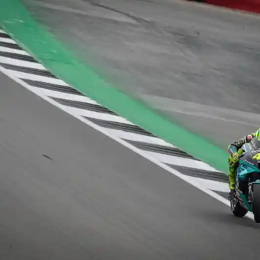 Valentino Rossi Latihan Bebas MotoGP Inggris