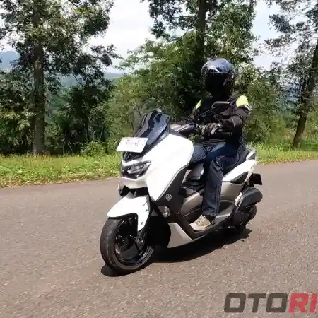 Yamaha All New NMax 155 Connected/ABS