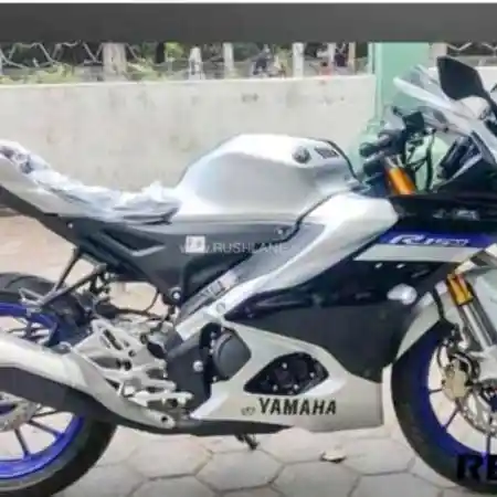 Yamaha R15M di Dealer India