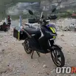 Amankah Motor Matic Pakai Top Box dan Side Box?