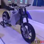 Musim Hujan Datang, Waspada Jika Mencuci Motor Listrik