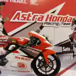 Empat Rider Astra Honda Racing Team Siap Gempur Asia Road Racing Championship 2016