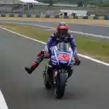 Vinales Rebut Pole Position di Rumah Rossi