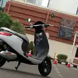 Viar Q1 Skuter Listrik Ber-STNK Pertama di Indonesia Resmi Dijual