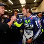 Premier Hitting The Apex: Brad Pitt Fans Sejati MotoGP Premier Hitting The Apex: Brad Pitt Fans Sejati MotoGP