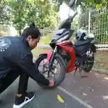 Lima Hal Perlu Diperiksa Setelah Motor Ditinggal Liburan