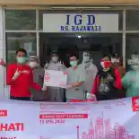 Komunitas Motor Honda Jawa Barat Bagi-Bagi APD dan Sembako