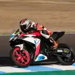 Yamaha YZF-R3 Membawa Ali Adrian Peroleh Poin di Ajang World Super Sport 300 di Spanyol