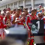Andrea Iannone Rebut Pole Position MotoGP Austria, Marc Marquez Cedera