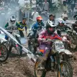 Arisan Tril Tua ke-8 Sukses Digelar di Bali, Diikuti Ribuan Pecinta Motor Trail Lawas