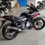 Masih Dipasarkan dan Baru Dapat Penyegaran, Begini Tampilan Bajaj Pulsar 220F 2021
