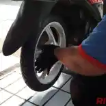 Sudah Diisi Nitrogen, Bolehkah Angin Ban Motor Dicampur Udara Biasa?