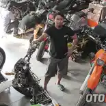 CAOS Custom Bike : Dokter Spesialis Wabah Supermoto