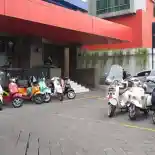 Berbagi Kasih, Komunitas NorthMovers Ajak Anak Yatim Piatu Keliling Kota