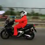 Hindari Kecelakaan Saat Hujan, Ini Saran Keselamatan Saat Berkendara