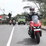 Cara Mengantisipasi Bahaya Blind Spot Saat Berkendara 