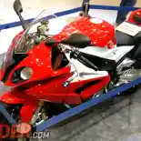 Dibanderol Rp 714 Juta, Ini FItur BMW S 1000 RR