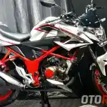 Lengkap Nih, Aksesori Resmi Honda CB150R SE