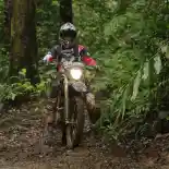 Lima Perlengkapan yang Wajib Nempel Saat Berkendara Off-Road