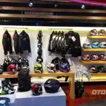 Hore, Ada Gelaran Cuci Gudang Helm & Apparel