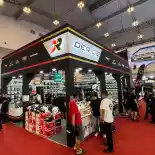 Buru Promo DeRide di IMOS 2025, Helm Nolan dan Jaket Alpinestars