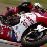 Mengejutkan! Dimas Ekky Kalahkan 60 Rider di JSB1000 All Japan