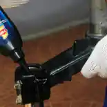 Apa Efeknya Mengisi Oli Shock Breaker Terlalu Banyak?