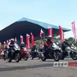 Ketika Para Pemilik Honda CBR Series Adu Kecepatan Di Sentul Ketika Para Pemilik Honda CBR Series Adu Kecepatan Di Sentul
