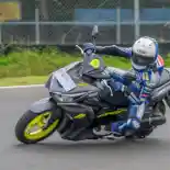 Pilihan Ban Balap untuk Yamaha Aerox, Ada Apa Saja? Pilihan Ban Balap untuk Yamaha Aerox, Ada Apa Saja?