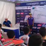 Coaching-Clinic Galang Hendra 'Muridnya Rossi' Tarik Perhatian Rider Lokal