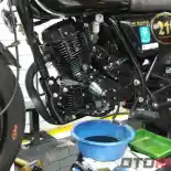 Penasaran Mengapa Oli Mesin Motor Berubah Hitam? Ternyata Ini Sebabnya
