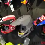 Helm Motocross Fox V1, Paling Murah Tapi Sarat Fitur