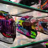 Helm Lokal Ala Pembalap Dunia Ada di Jakarta Fair 2025, Mulai Rp 600 Ribuan