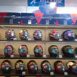 RD2 Moto Hadir di Kelapa Gading, Tawarkan Helm Shark Mulai Rp5,5 Juta