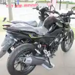 Siapkan Dana Rp 1,8 Juta, Anda Bisa Bawa Pulang Honda CB150R StreetFire!