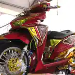 Dua Modifikasi Honda Vario Paling Nyeleneh di Indonesia