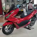 Honda PCX 160 Lama Masih Dijual, Ada Diskon Sampai Rp 1,9 Juta