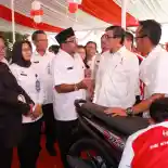 Honda Sumbang Bantuan Motor dan Tools ke SMK Istimewa di LP Khusus Anak Honda Sumbang Bantuan Motor dan Tools ke SMK Istimewa di LP Khusus Anak