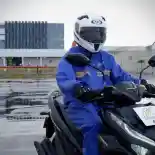 Perhatikan Hal Ini Saat Mengendarai Motor di Tengah Cuaca Hujan