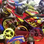 Ubah Warna Motor Tanpa Cat Ulang? Dicelup Air Saja Ubah Warna Motor Tanpa Cat Ulang? Dicelup Air Saja