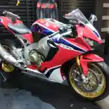 CBR1000RR dan CBR250RR Special Edition Kabuki Andalan Honda di GIIAS 2017 