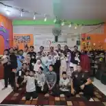 Ramaikan Ramadan, Komunitas Supermoto Gelar Bakti Sosial