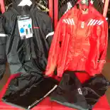 Karena Terpaksa Jas Hujan Plastik ‘Kresek’ Boleh Digunakan?