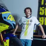 Begini Tampilan Jersey Inter Milan Ala Valentino Rossi Begini Tampilan Jersey Inter Milan Ala Valentino Rossi