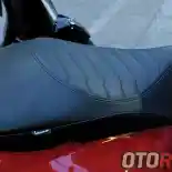 Custom Jok Vespa Single Seater, Luarbiasa Hemat Hingga 90%!