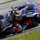 Jorge Lorenzo Puji Performa Ban Michelin