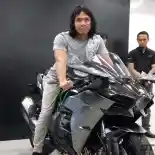 Beruntungnya Para Jutawan Indonesia Ini Berstatus Sebagai 'Pemilik Pertama' Tiga Moge Prestise Beruntungnya Para Jutawan Indonesia Ini Berstatus Sebagai 'Pemilik Pertama' Tiga Moge Prestise